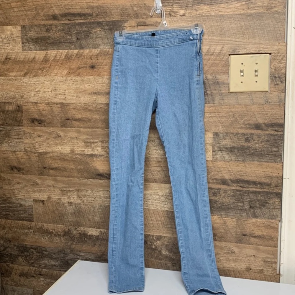 Divided Jeans